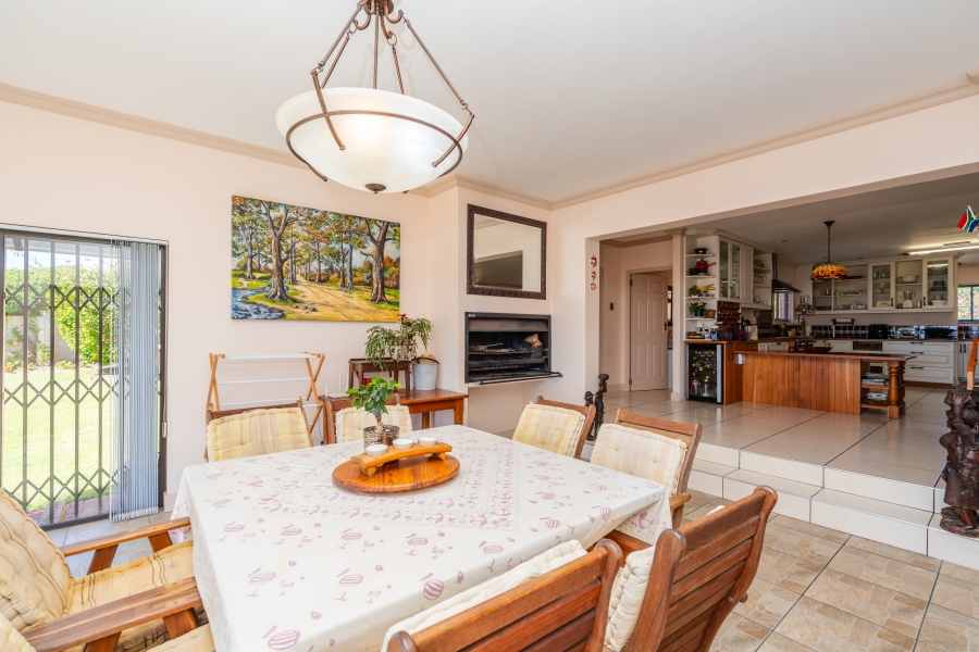 4 Bedroom Property for Sale in Myburgh Park Western Cape